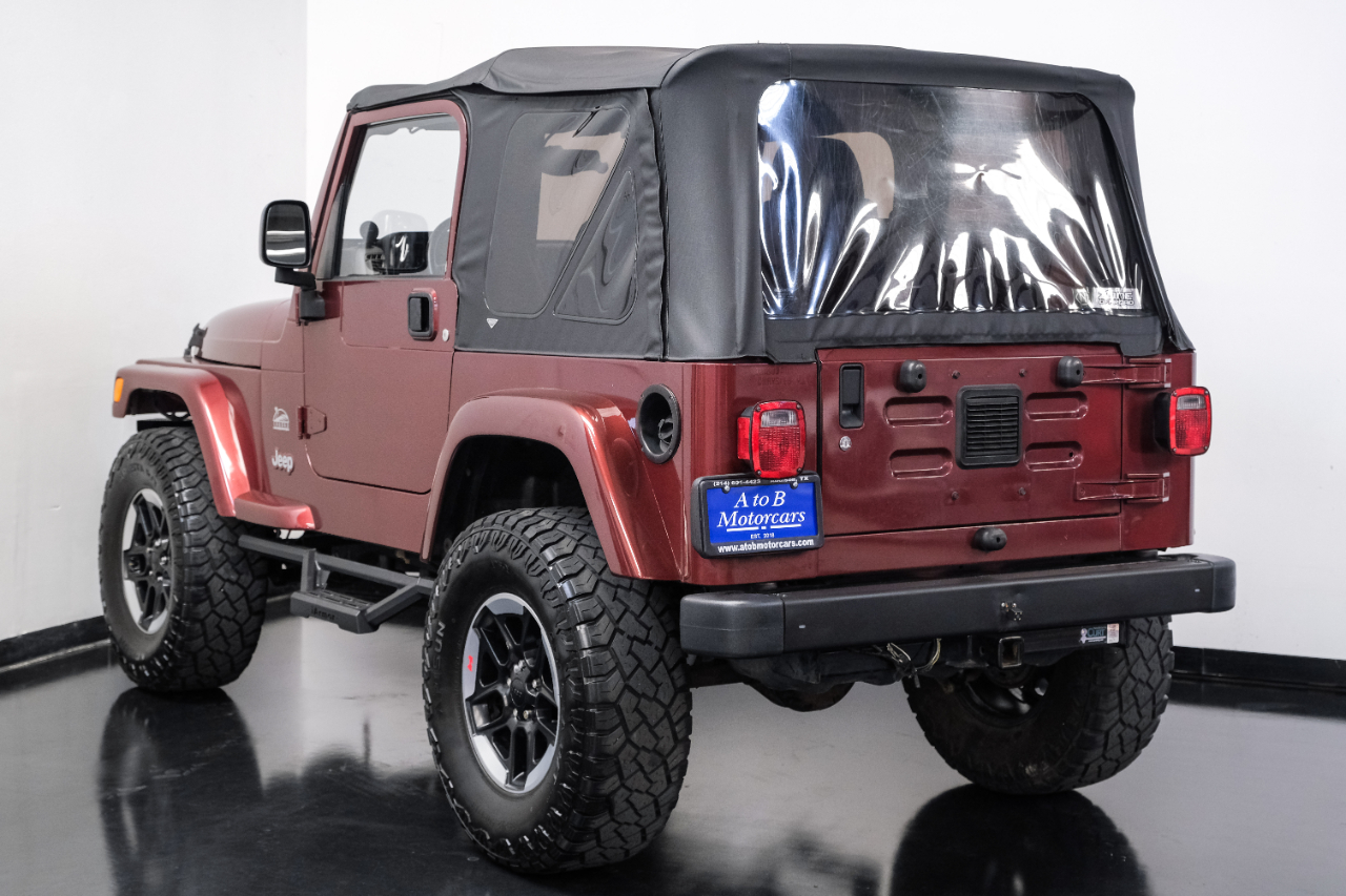 2004 Jeep Wrangler Two-Door Sahara photo 9
