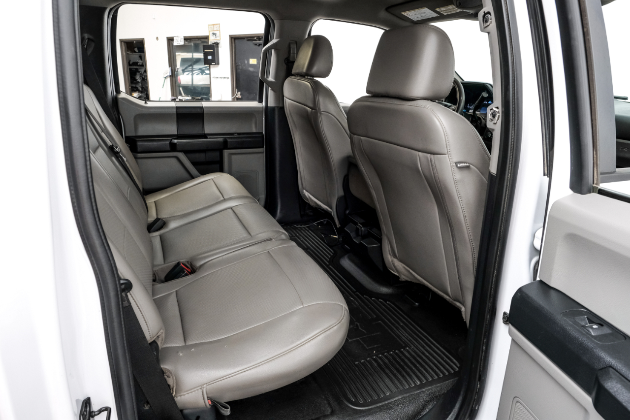 Ford Super Duty F-550 DRW Lariat 4WD Crew Cab 179" WB 60" CA 2020