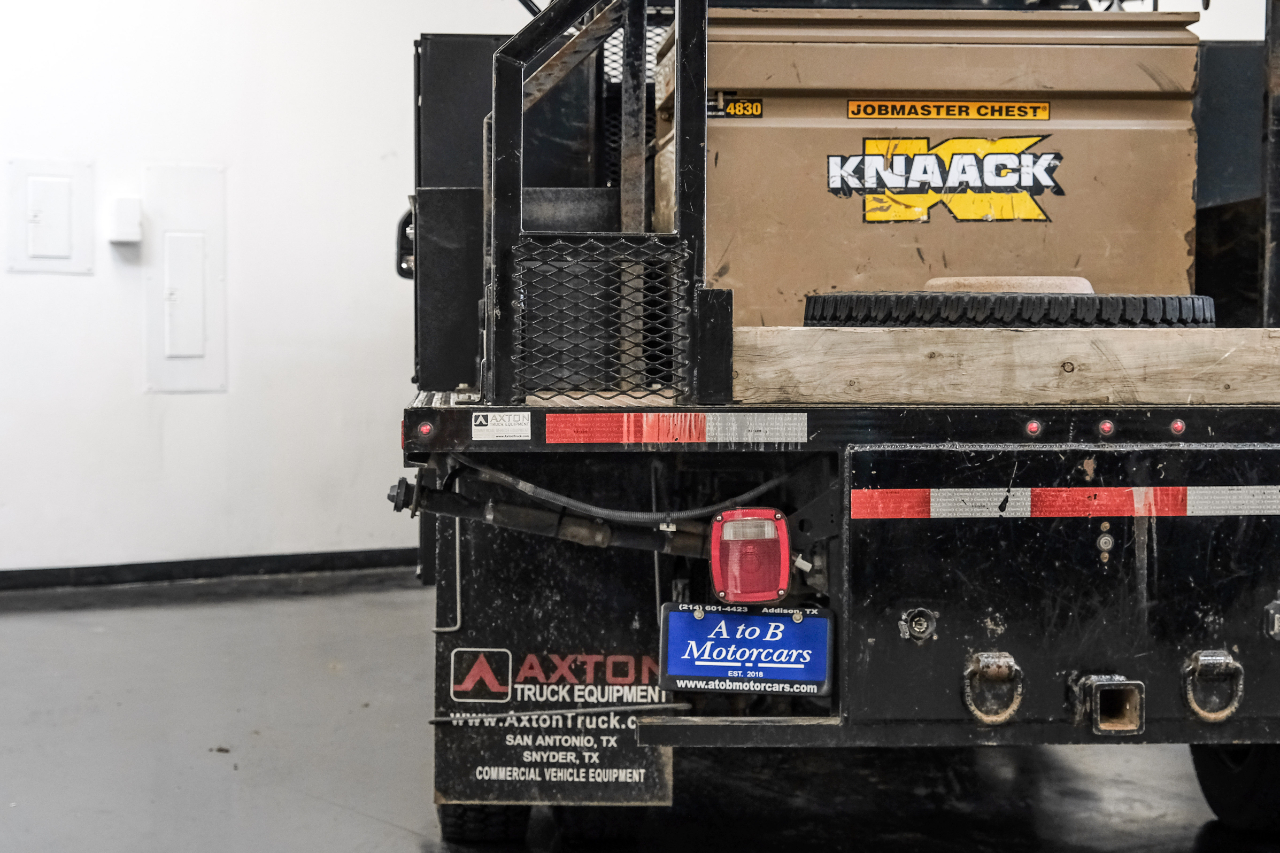 Ford Super Duty F-550 DRW Lariat 4WD Crew Cab 179" WB 60" CA 2020