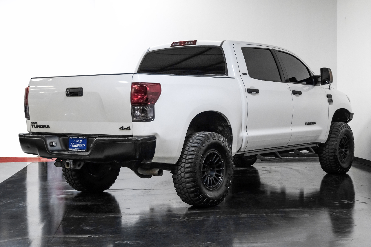 Toyota Tundra 4WD Truck CrewMax 5.7L FFV V8 6-Spd AT (Natl) 2010