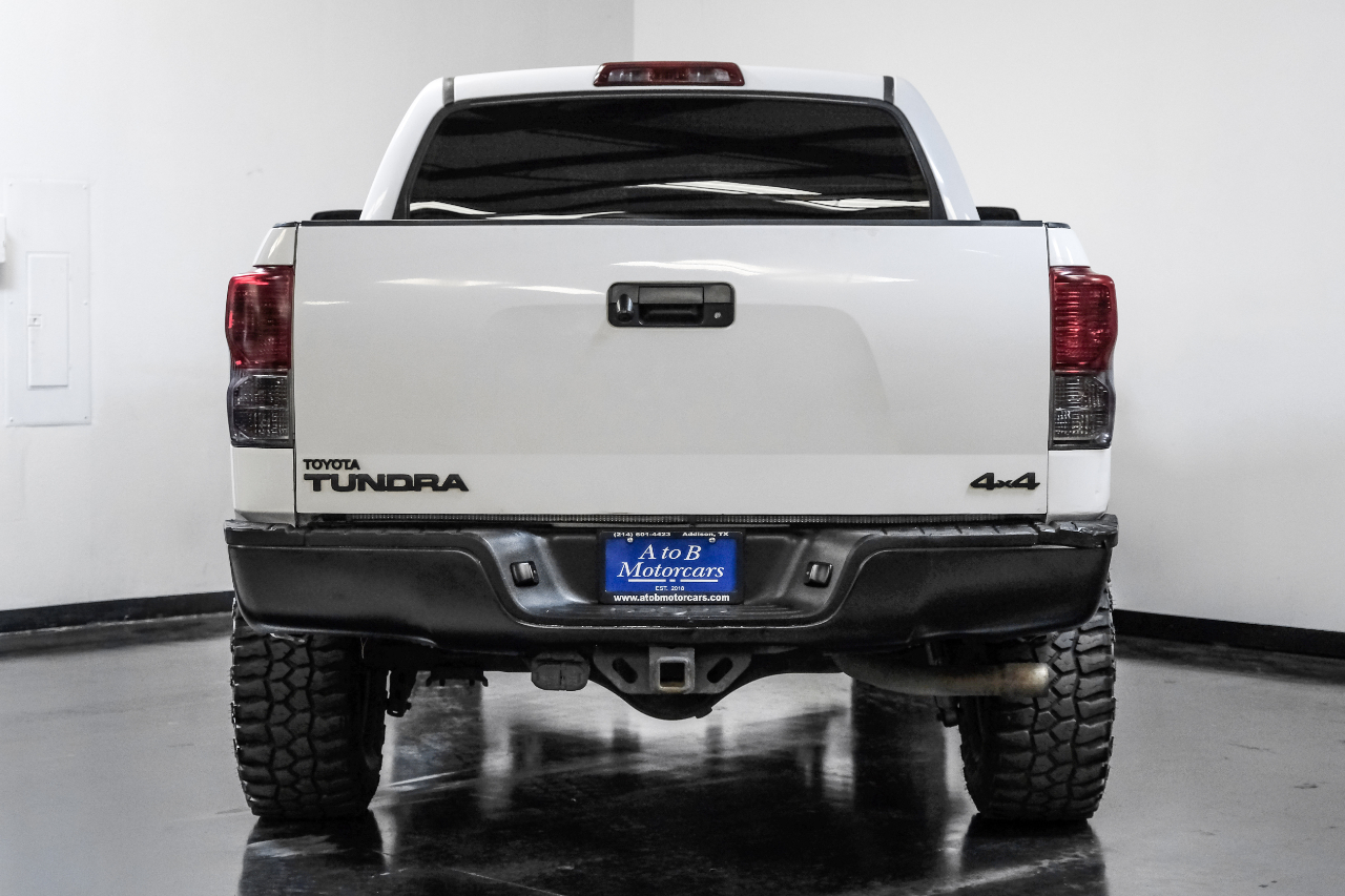 Toyota Tundra 4WD Truck CrewMax 5.7L FFV V8 6-Spd AT (Natl) 2010
