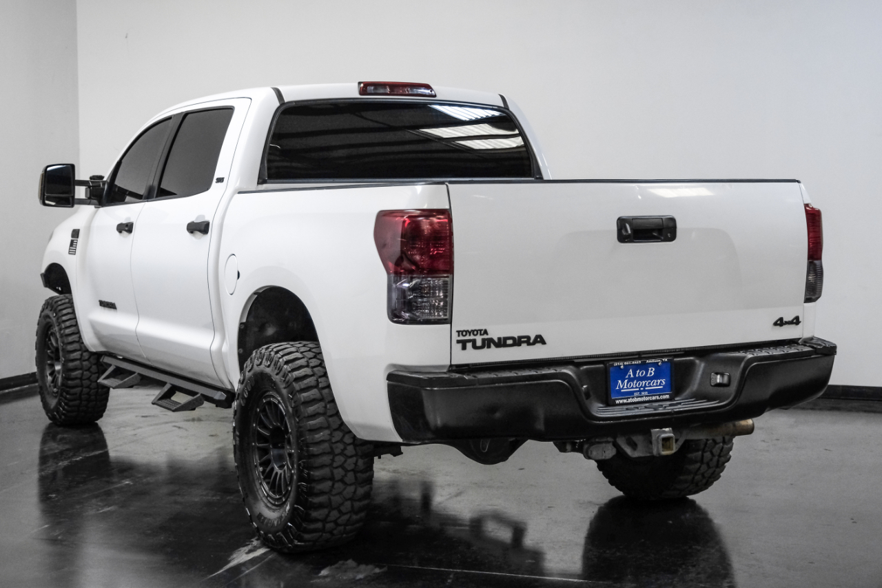 Toyota Tundra 4WD Truck CrewMax 5.7L FFV V8 6-Spd AT (Natl) 2010