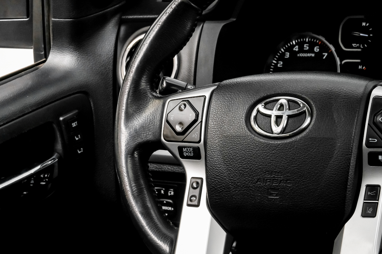 Toyota Tundra 4WD Platinum CrewMax 5.5' Bed 5.7L (Natl) 2019