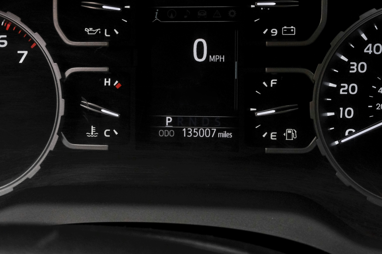 Toyota Tundra 4WD Platinum CrewMax 5.5' Bed 5.7L (Natl) 2019