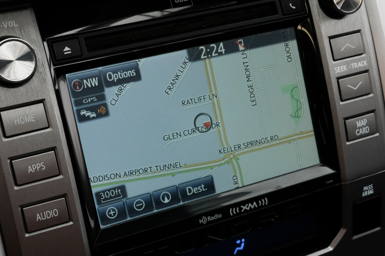 Toyota Tundra 4WD Platinum CrewMax 5.5' Bed 5.7L (Natl) 2019