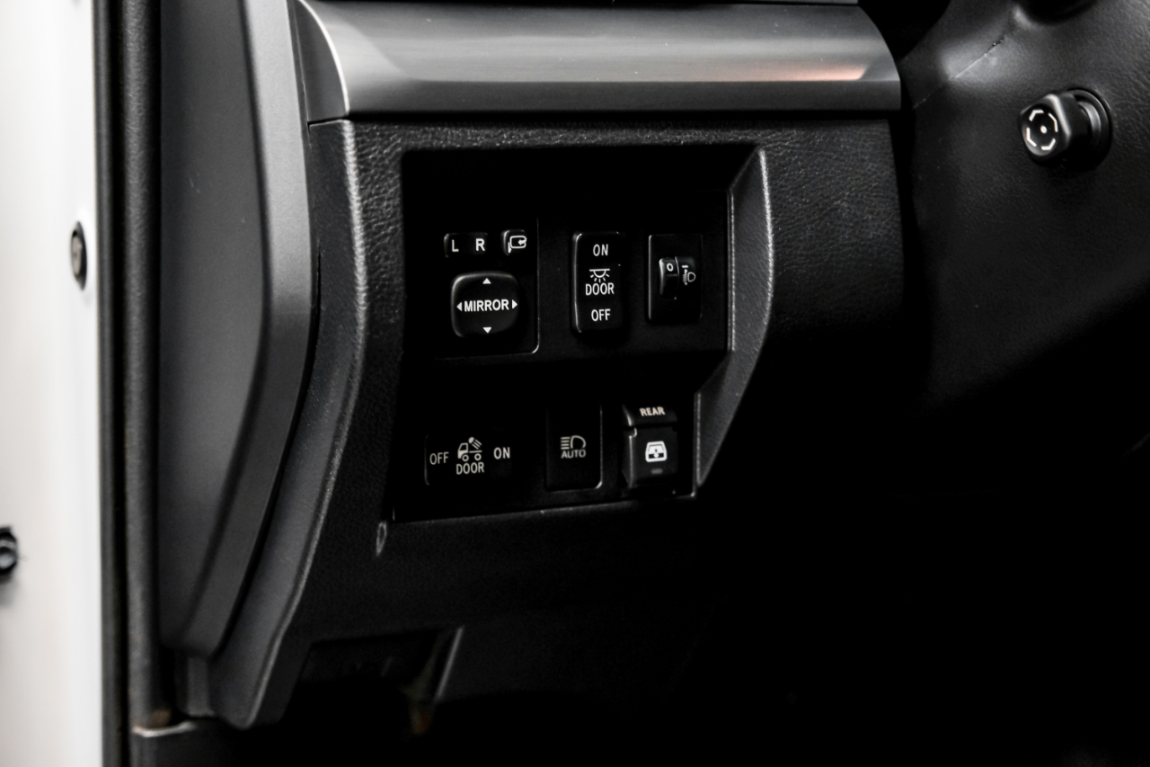 Toyota Tundra 4WD Platinum CrewMax 5.5' Bed 5.7L (Natl) 2019