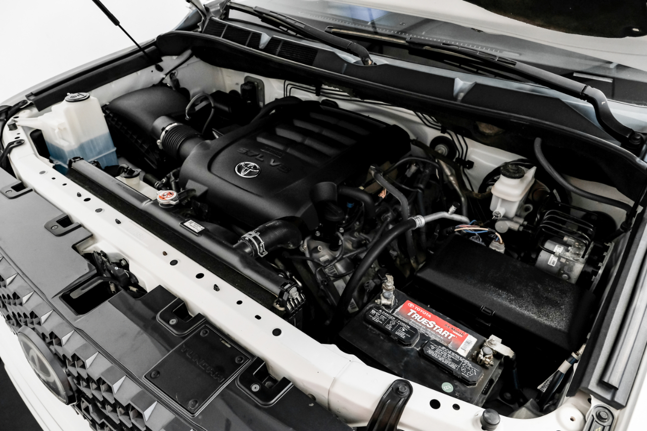 Toyota Tundra 4WD Platinum CrewMax 5.5' Bed 5.7L (Natl) 2019