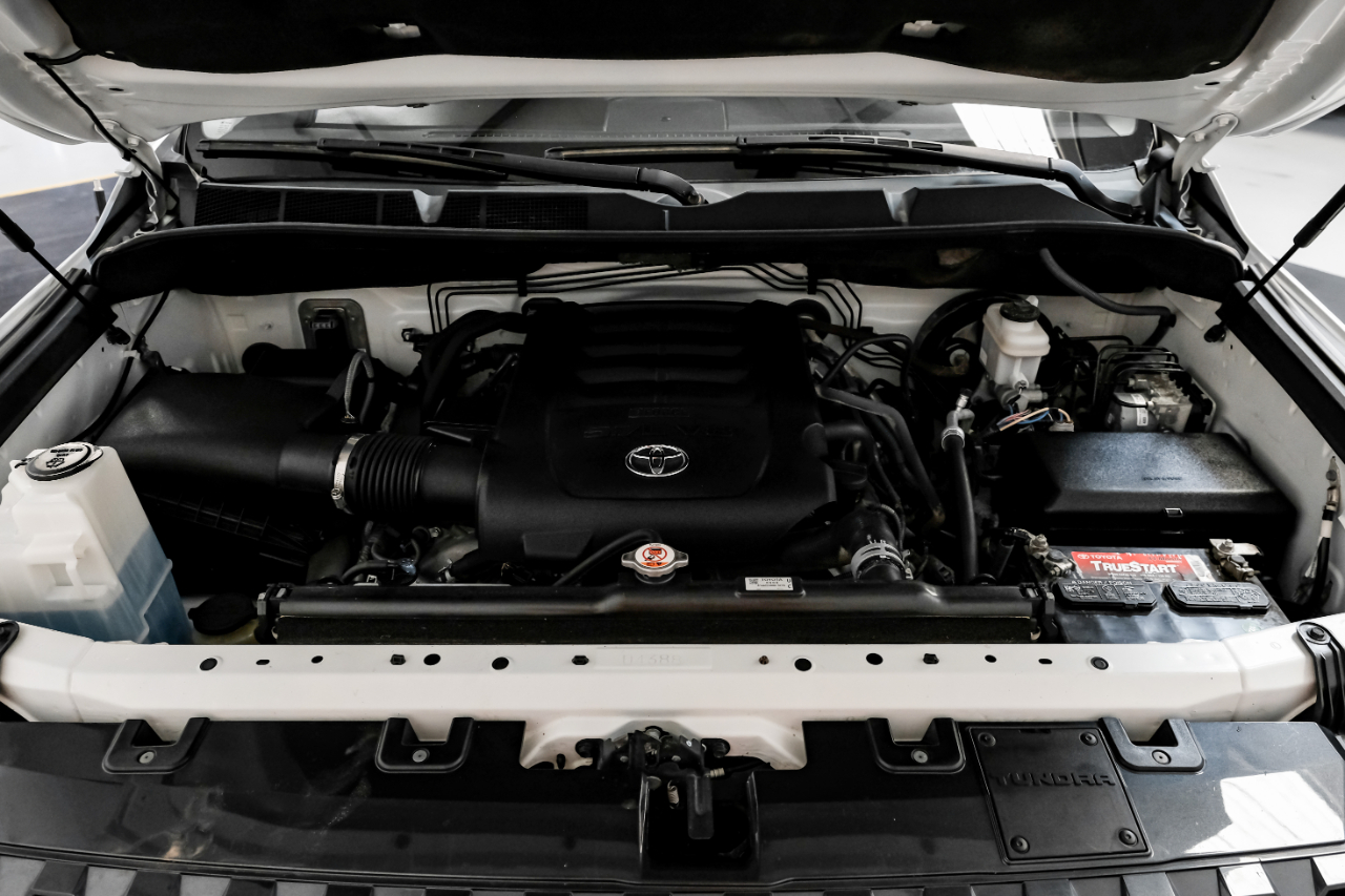 Toyota Tundra 4WD Platinum CrewMax 5.5' Bed 5.7L (Natl) 2019