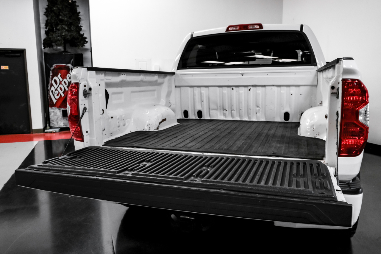 Toyota Tundra 4WD Platinum CrewMax 5.5' Bed 5.7L (Natl) 2019