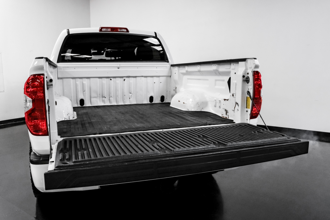 Toyota Tundra 4WD Platinum CrewMax 5.5' Bed 5.7L (Natl) 2019