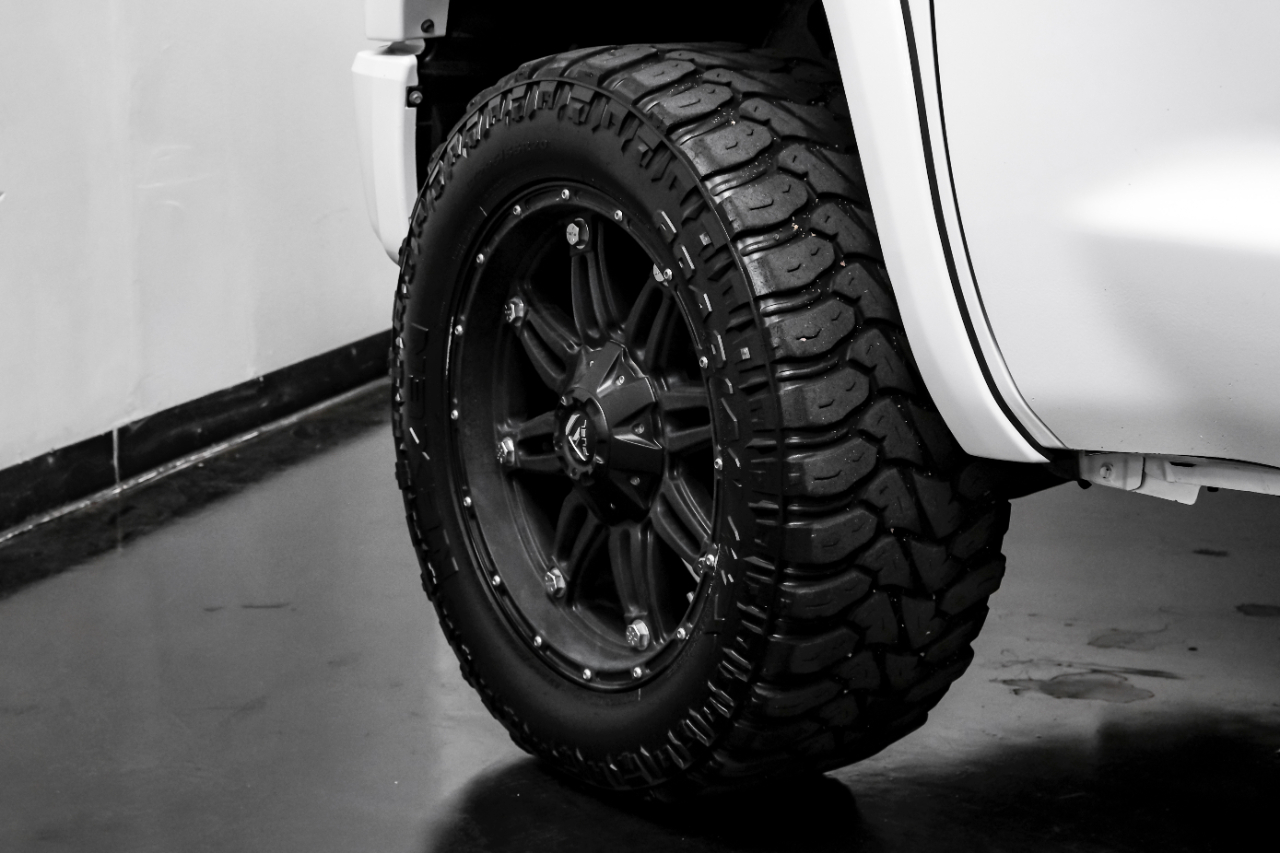 Toyota Tundra 4WD Platinum CrewMax 5.5' Bed 5.7L (Natl) 2019