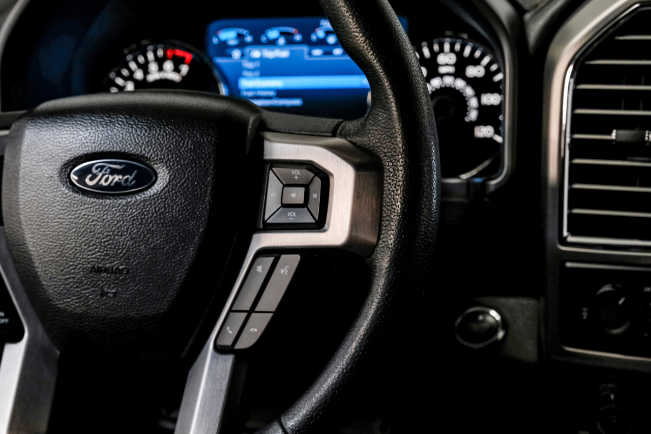 Ford F-150 Platinum SuperCrew 5.5-ft. Bed 4WD 2016