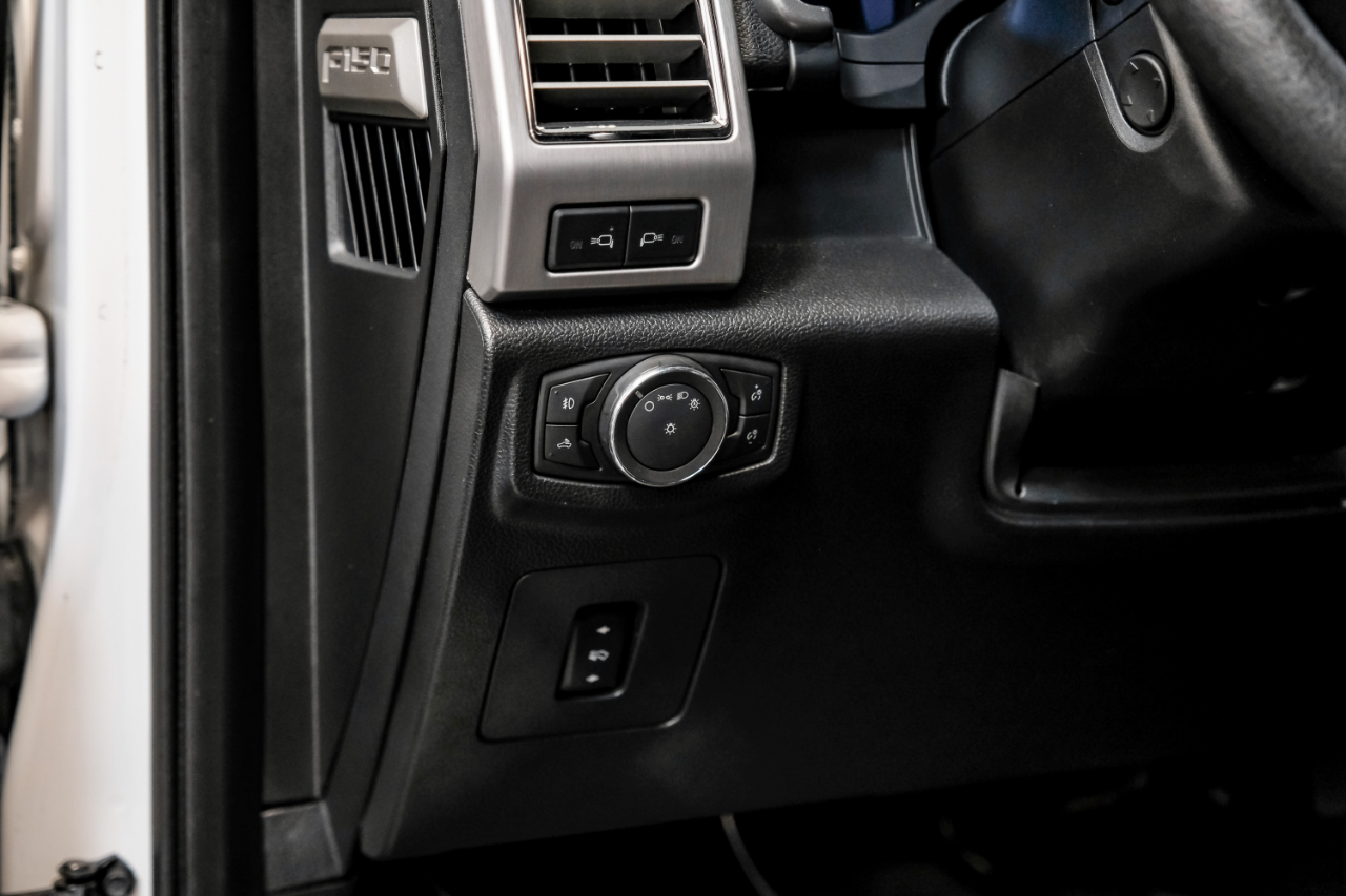 Ford F-150 Platinum SuperCrew 5.5-ft. Bed 4WD 2016