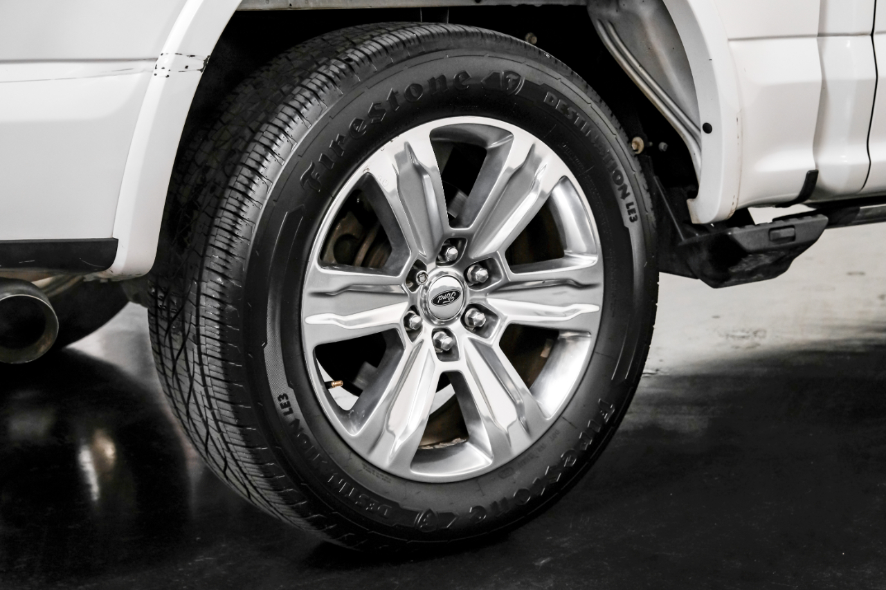 Ford F-150 Platinum SuperCrew 5.5-ft. Bed 4WD 2016