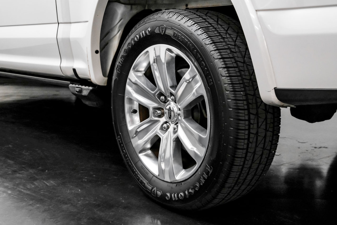 Ford F-150 Platinum SuperCrew 5.5-ft. Bed 4WD 2016