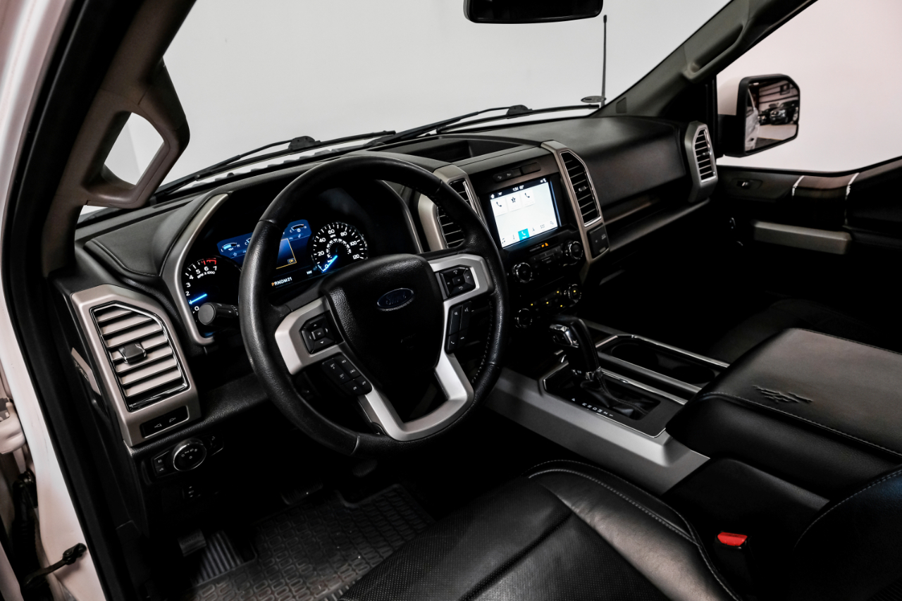 Ford F-150 4WD SuperCrew 139" Lariat 2016