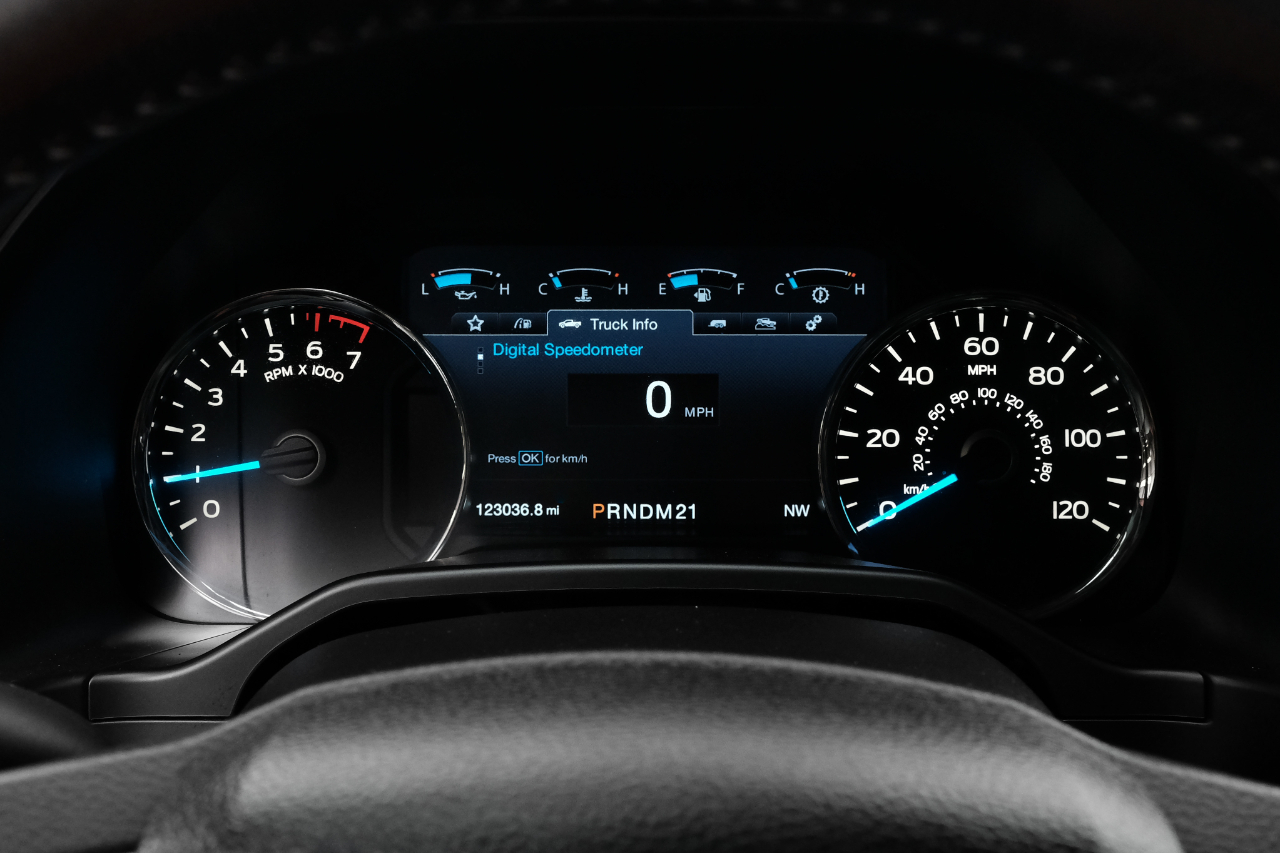 Ford F-150 4WD SuperCrew 139" Lariat 2016