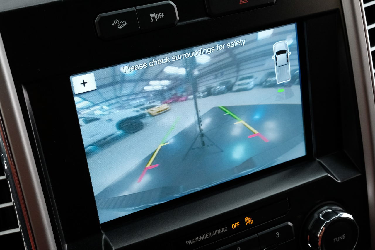 Ford F-150 4WD SuperCrew 139" Lariat 2016