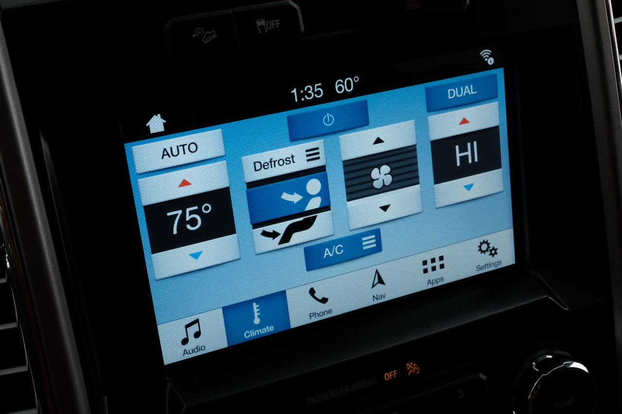 Ford F-150 4WD SuperCrew 139" Lariat 2016