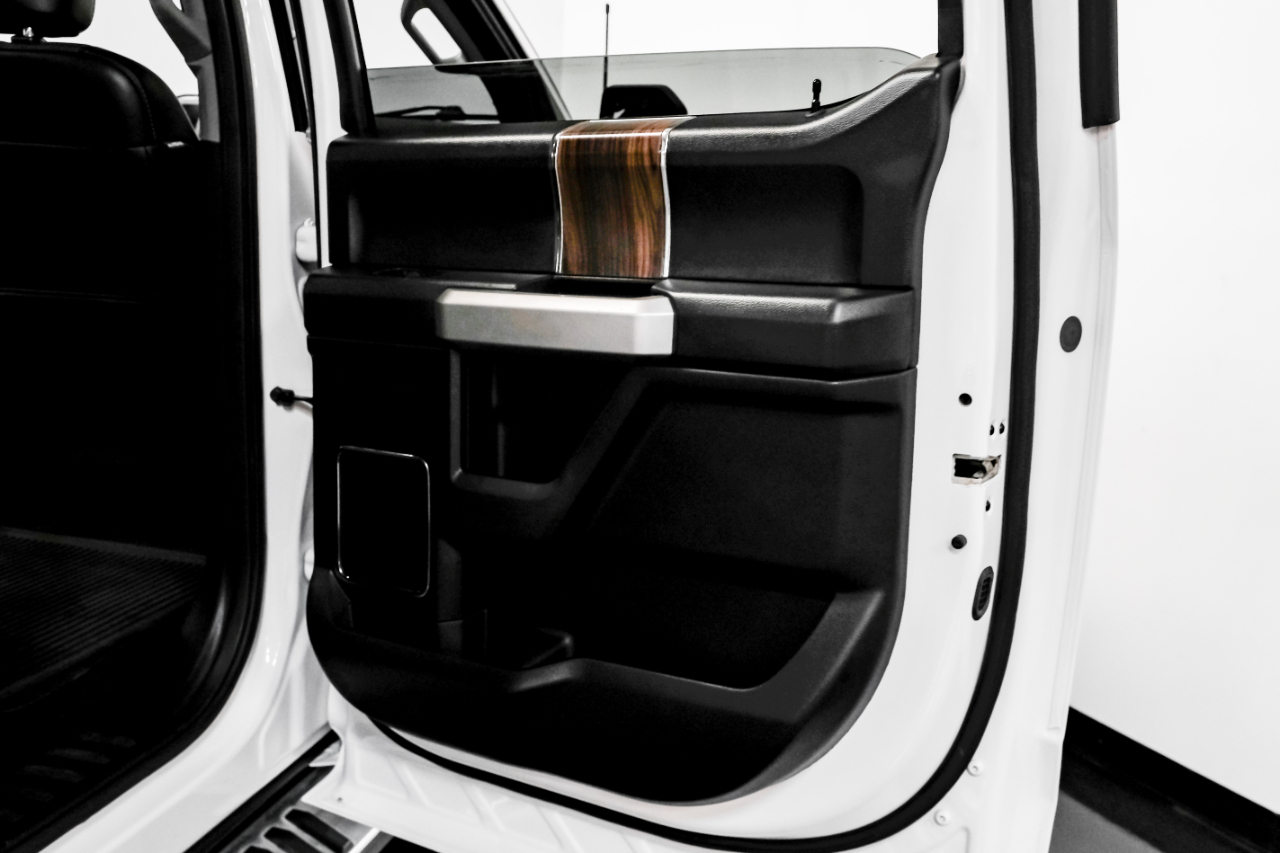 Ford F-150 4WD SuperCrew 139" Lariat 2016