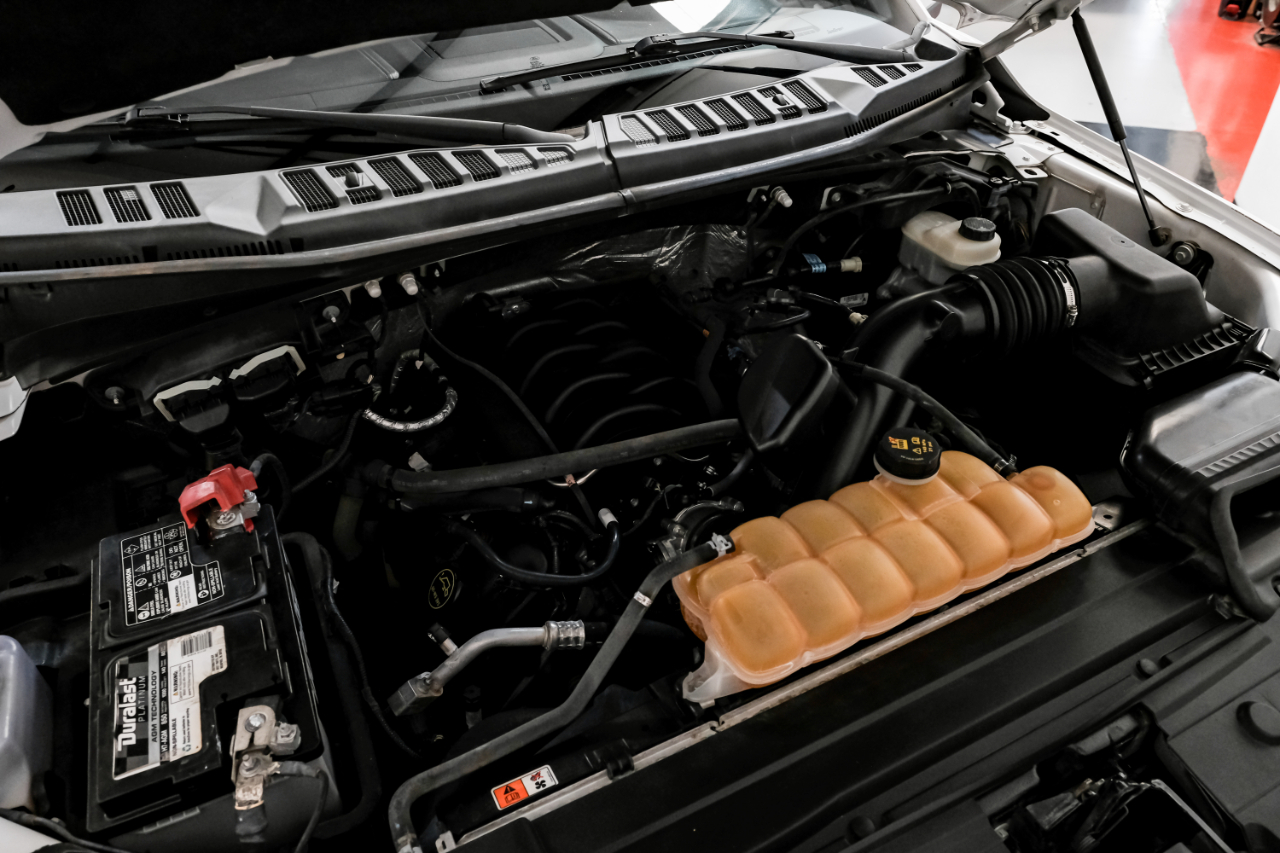 Ford F-150 4WD SuperCrew 139" Lariat 2016