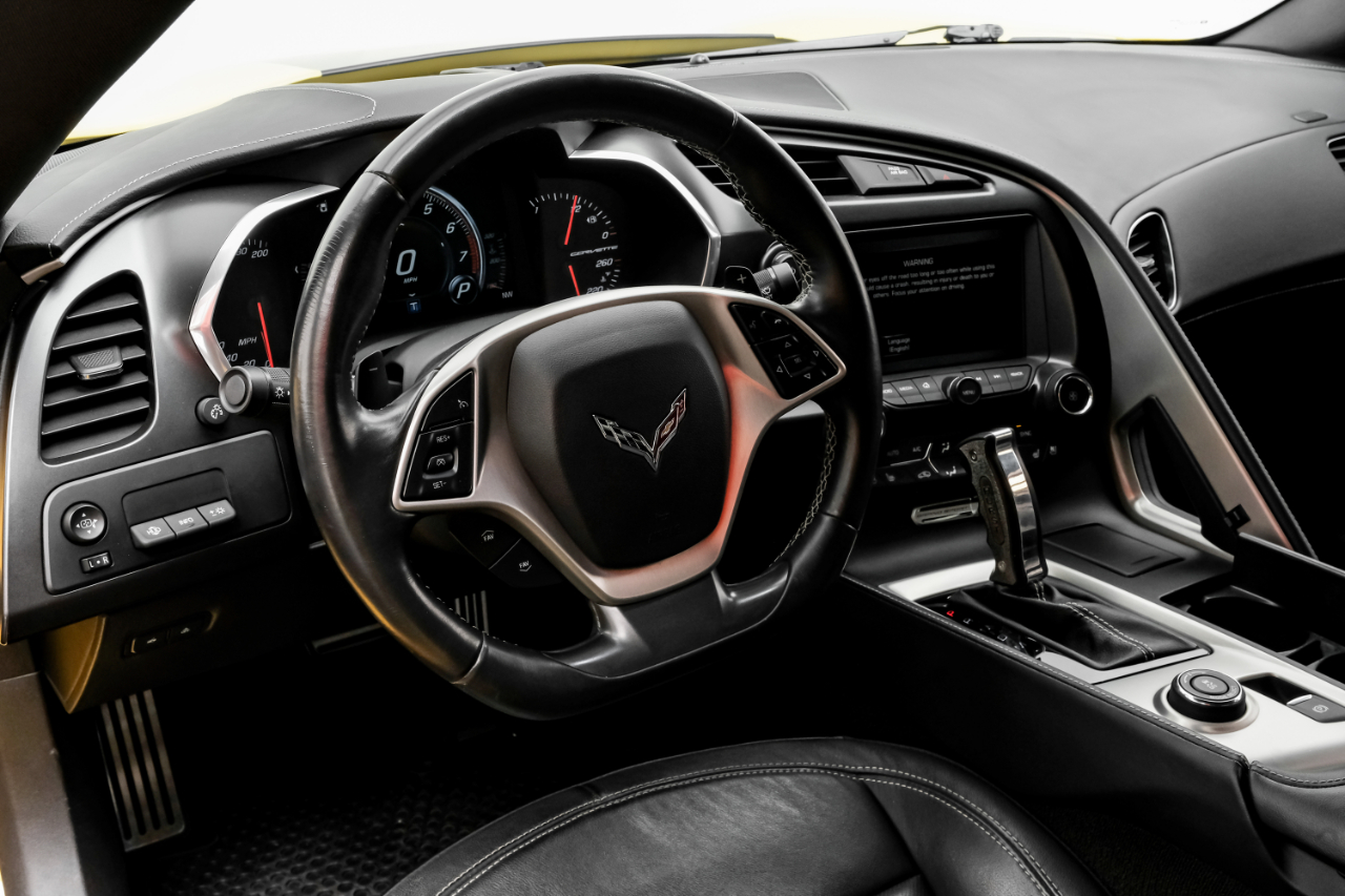 Chevrolet Corvette 2dr Grand Sport Cpe w/2LT 2017