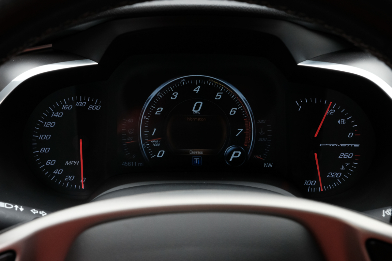 Chevrolet Corvette 2dr Grand Sport Cpe w/2LT 2017