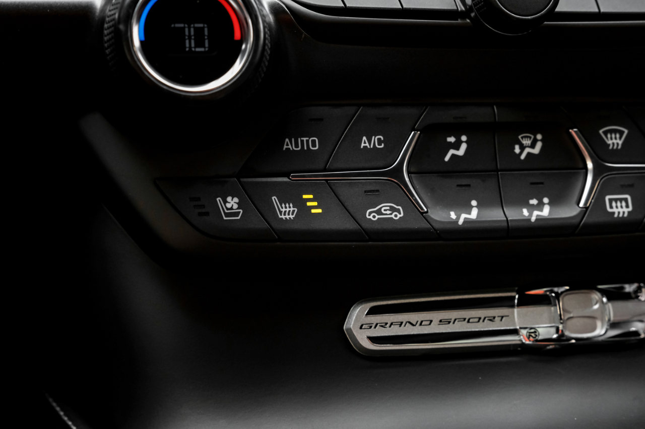 Chevrolet Corvette 2dr Grand Sport Cpe w/2LT 2017