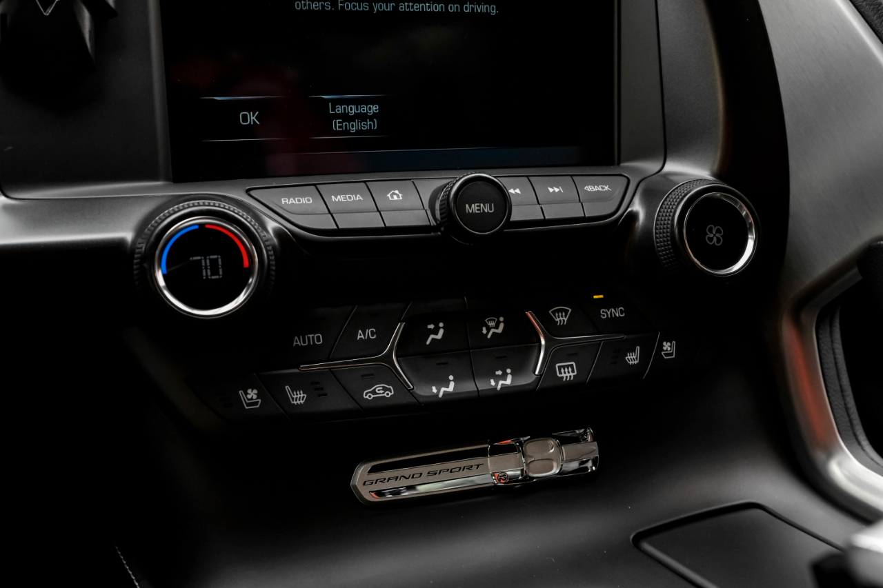 Chevrolet Corvette 2dr Grand Sport Cpe w/2LT 2017