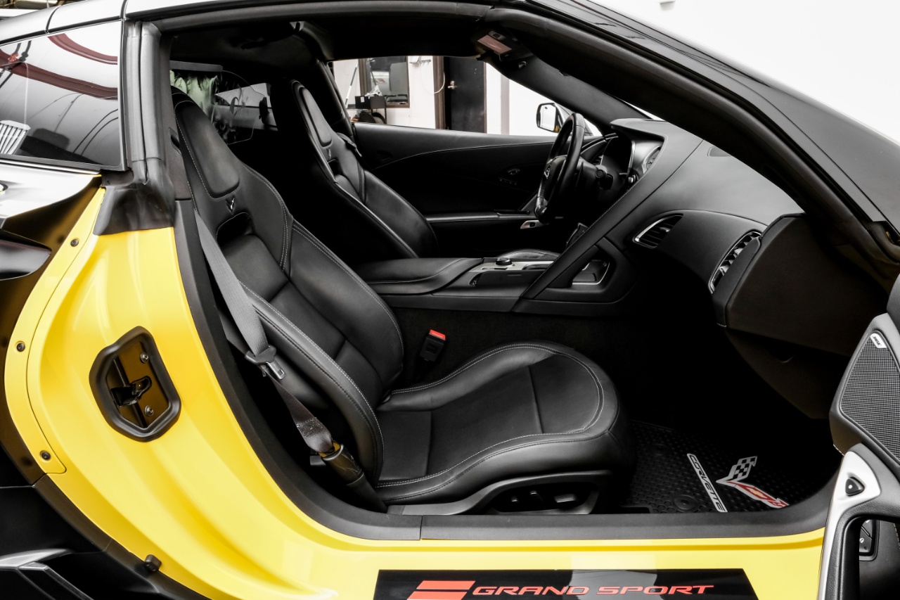 Chevrolet Corvette 2dr Grand Sport Cpe w/2LT 2017