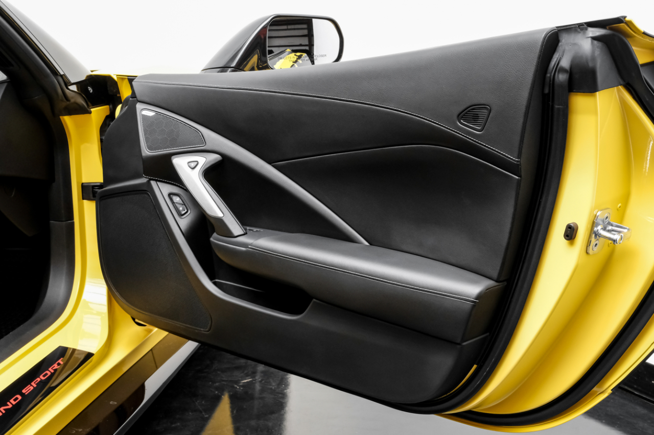 Chevrolet Corvette 2dr Grand Sport Cpe w/2LT 2017