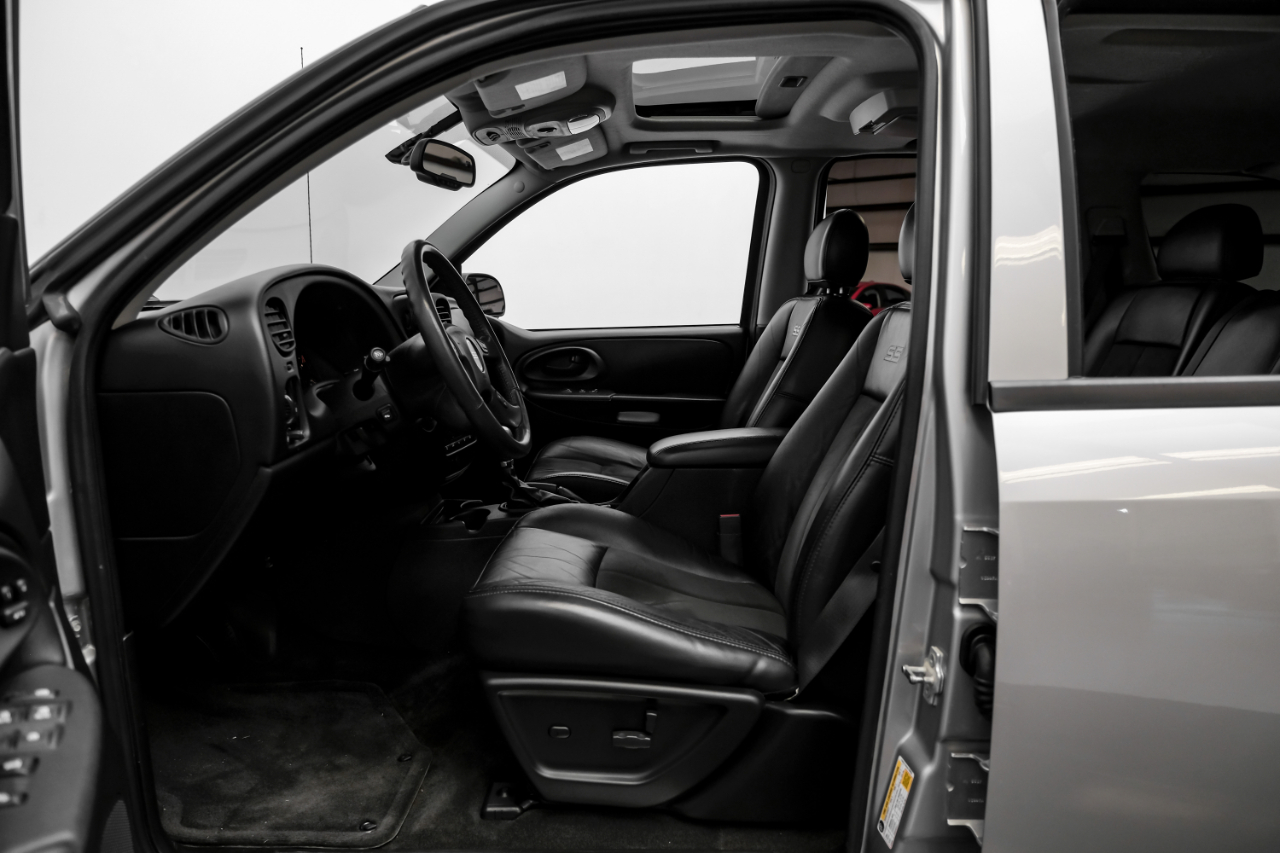 Chevrolet TrailBlazer 2WD 4dr SS w/3SS 2008