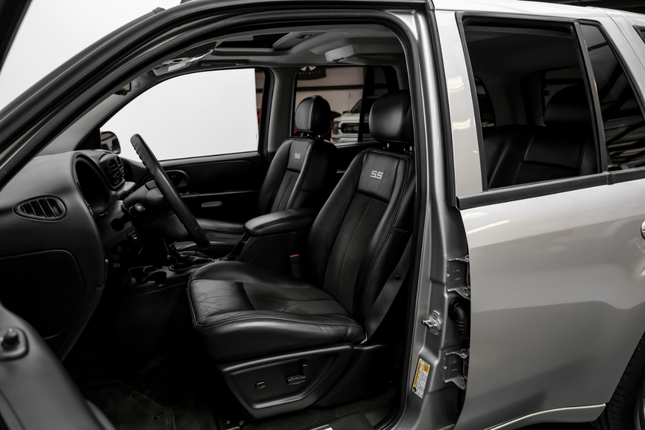 Chevrolet TrailBlazer 2WD 4dr SS w/3SS 2008