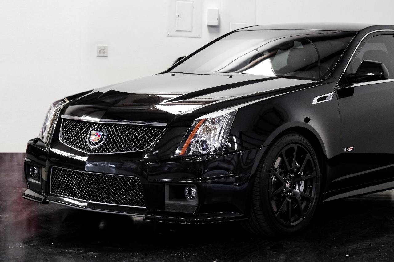 Cadillac CTS-V Sedan 4dr Sdn 2012