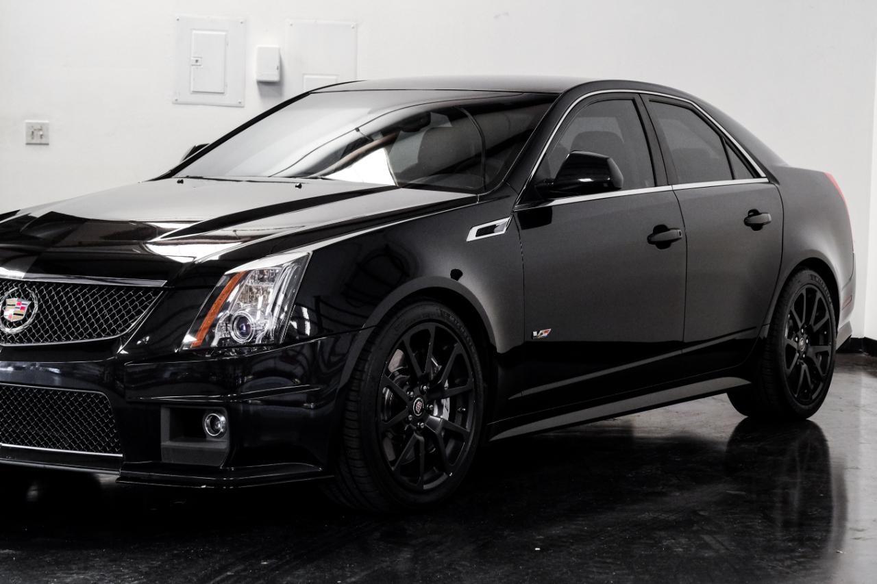 Cadillac CTS-V Sedan 4dr Sdn 2012