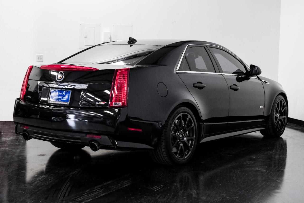 Cadillac CTS-V Sedan 4dr Sdn 2012
