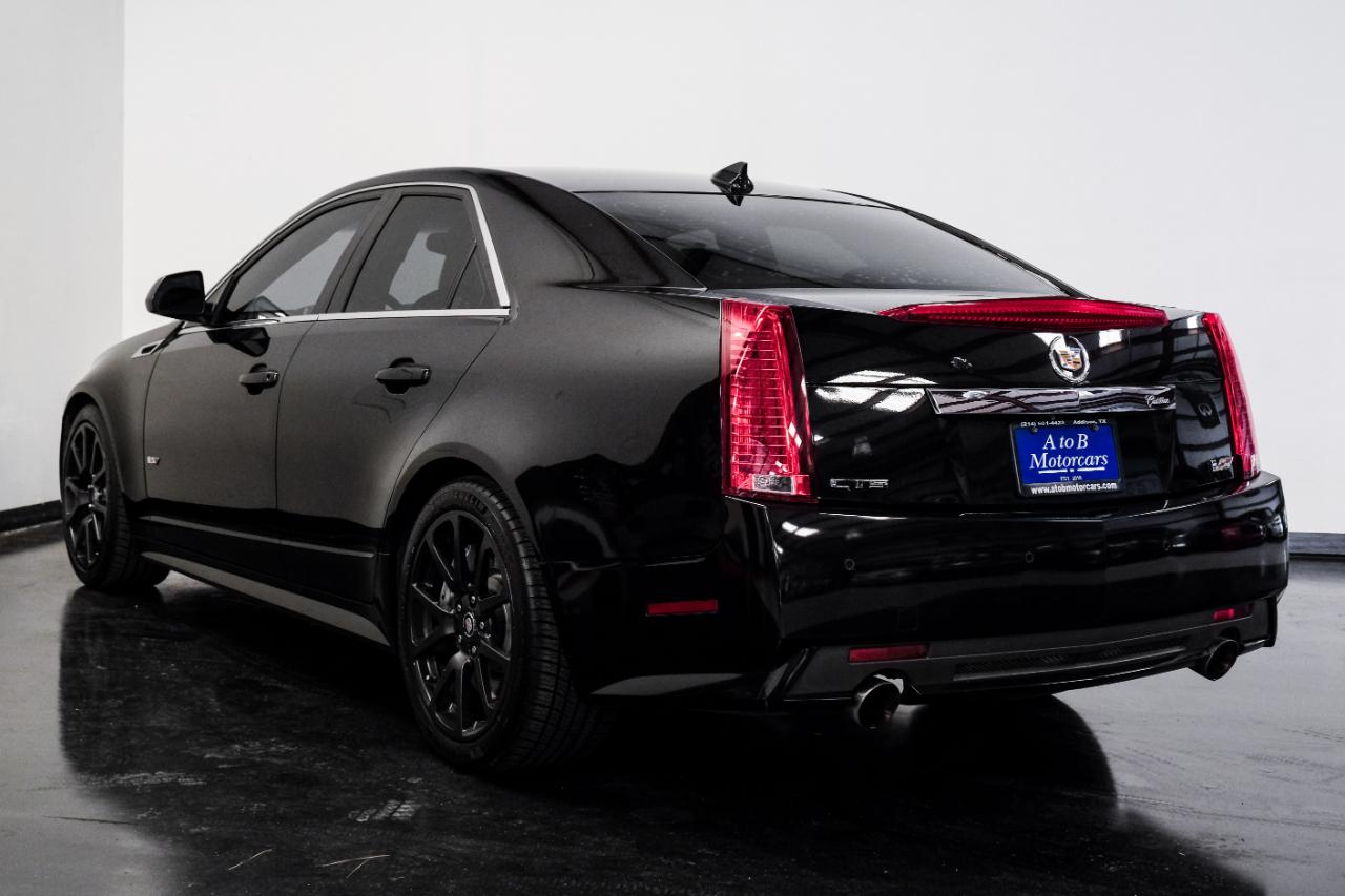 Cadillac CTS-V Sedan 4dr Sdn 2012