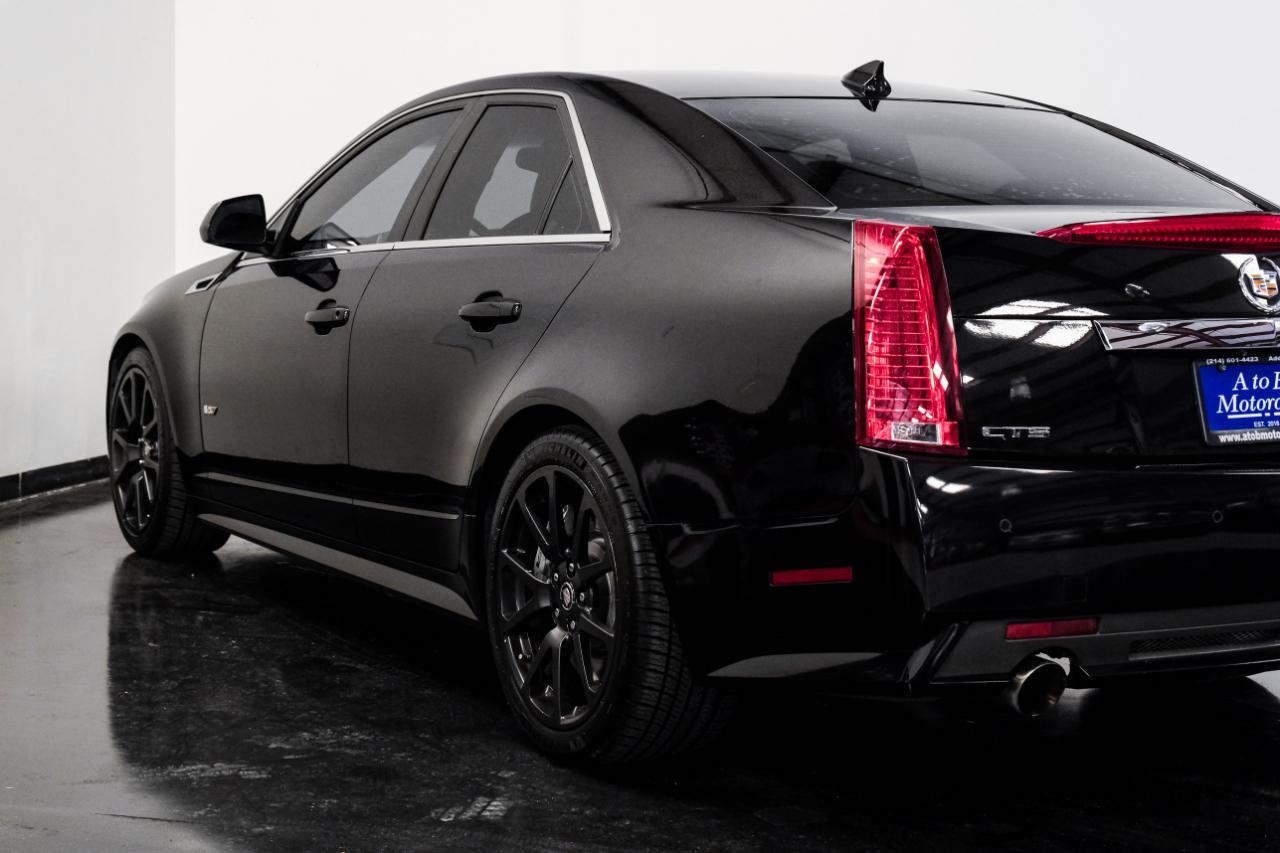 Cadillac CTS-V Sedan 4dr Sdn 2012