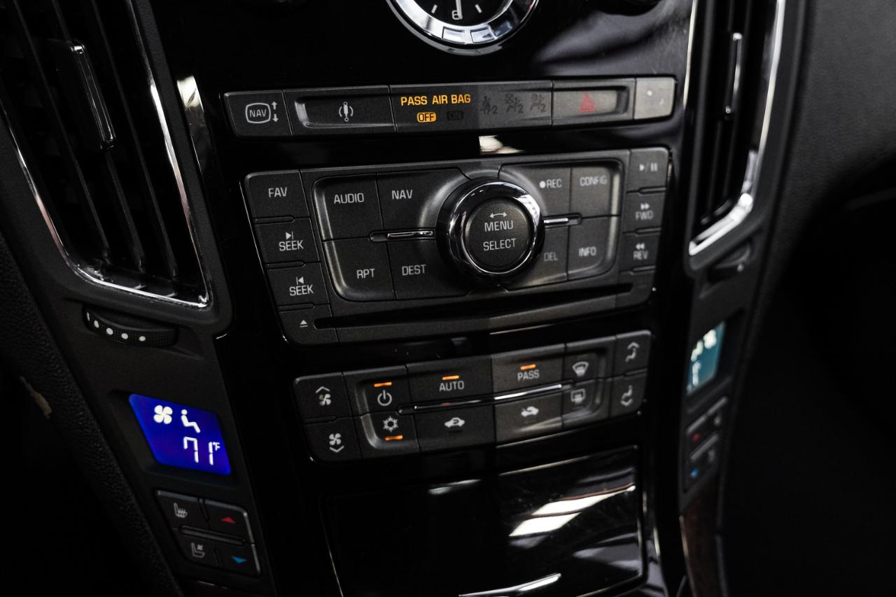 Cadillac CTS-V Sedan 4dr Sdn 2012