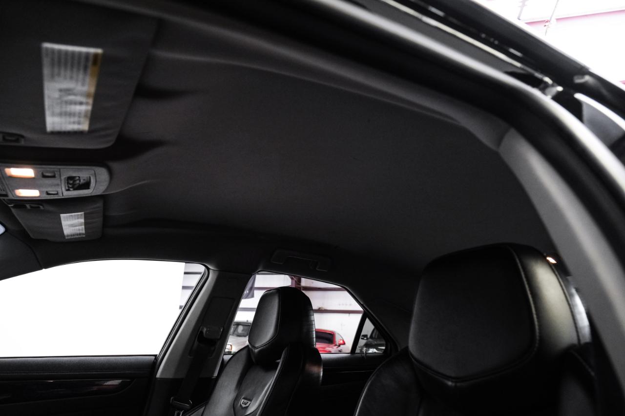 Cadillac CTS-V Sedan 4dr Sdn 2012