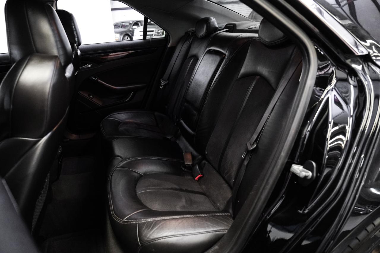 Cadillac CTS-V Sedan 4dr Sdn 2012