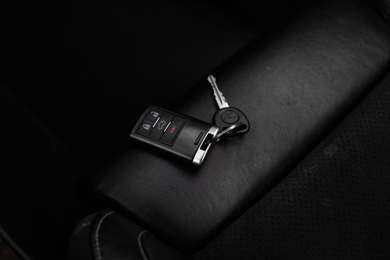 Cadillac CTS-V Sedan 4dr Sdn 2012