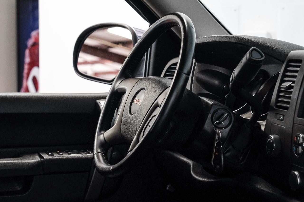 GMC Sierra 1500 4WD Crew Cab 143.5" SLE 2013