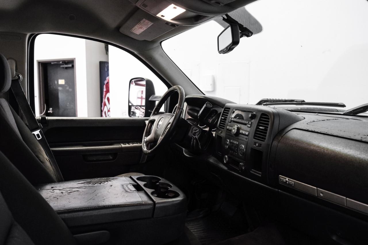 Chevrolet Silverado 3500HD 2WD Crew Cab 167.7" LT 2014