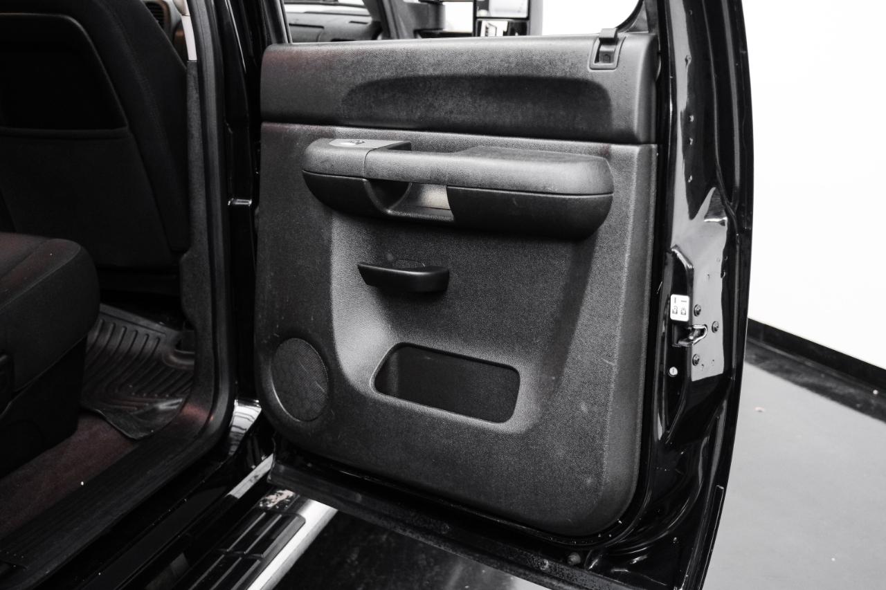 Chevrolet Silverado 3500HD 2WD Crew Cab 167.7" LT 2014