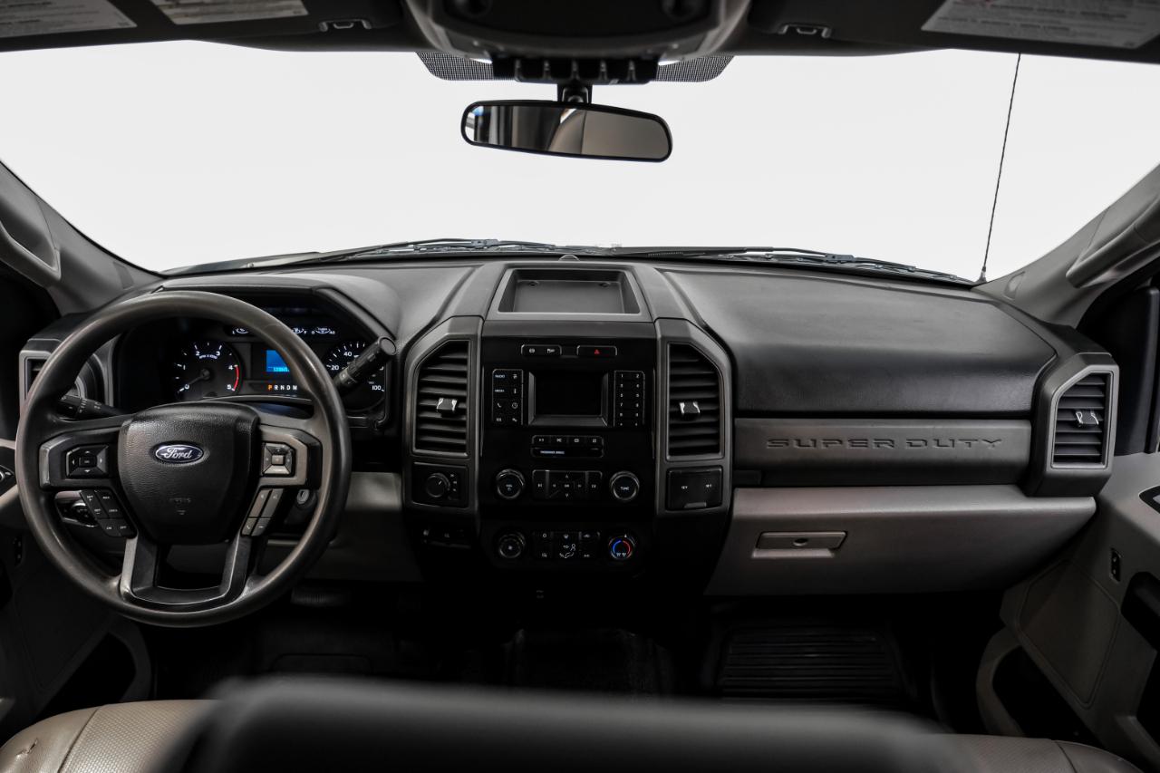 Ford Super Duty F-350 DRW XL 4WD Crew Cab 179" WB 60" CA 2021