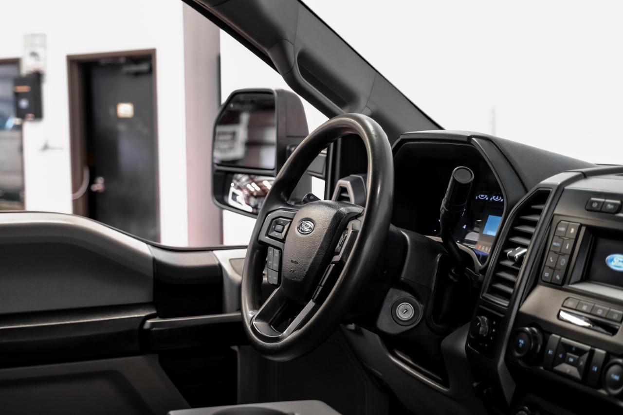 Ford Super Duty F-350 DRW XL 4WD Crew Cab 179" WB 60" CA 2021