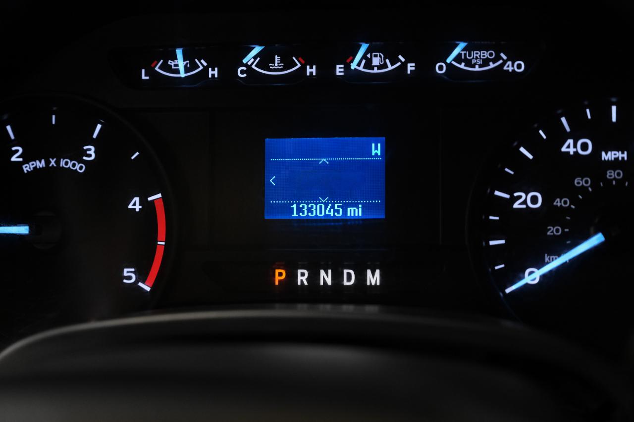 Ford Super Duty F-350 DRW XL 4WD Crew Cab 179" WB 60" CA 2021