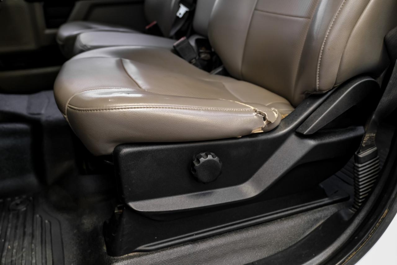 Ford Super Duty F-350 DRW XL 4WD Crew Cab 179" WB 60" CA 2021