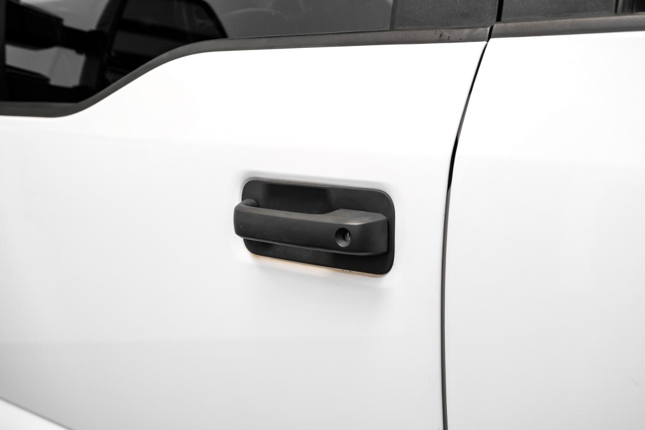 Ford Super Duty F-350 DRW XL 4WD Crew Cab 179" WB 60" CA 2021